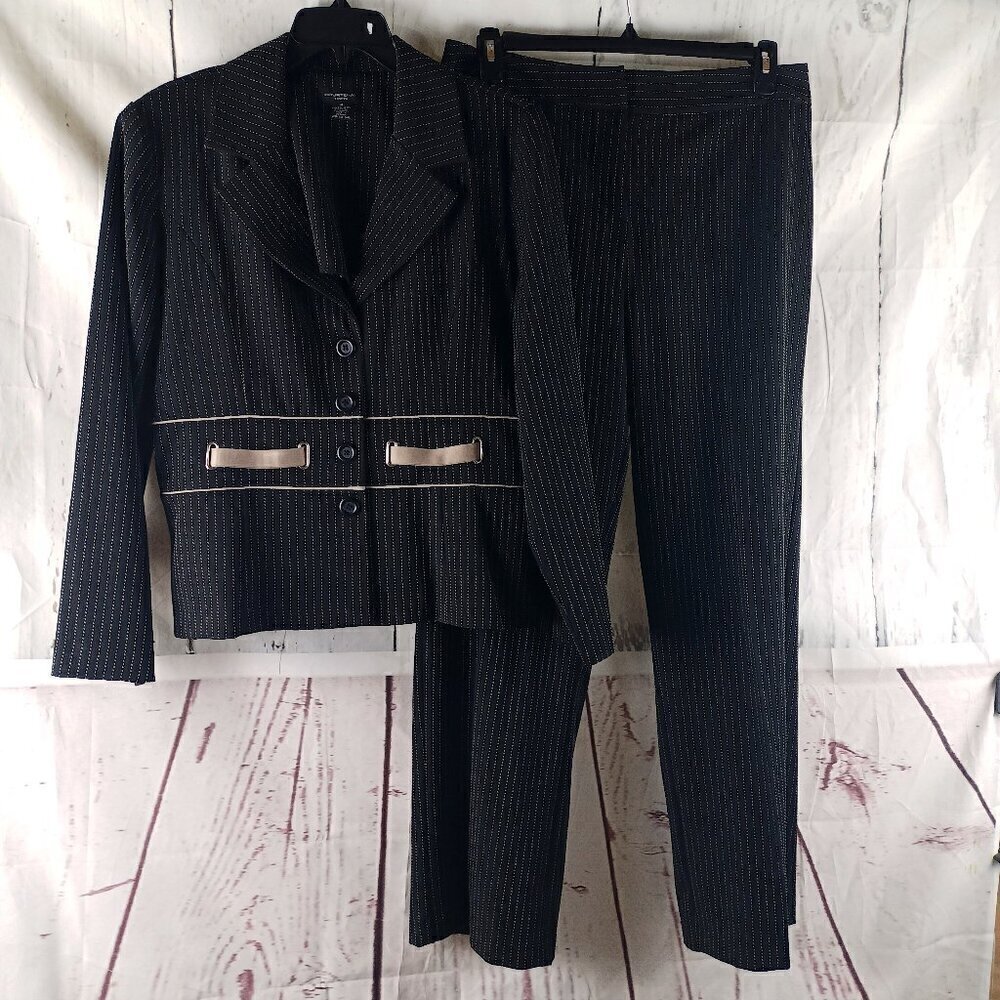 Courtenay Stretch Size 14 Black Striped 4 Button 2pc Pants Suit 34x31 Flat Front